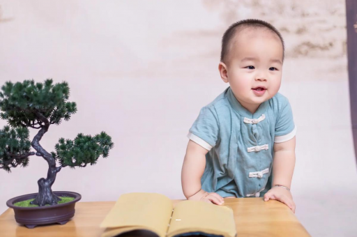 淮南宝宝脸上小白点